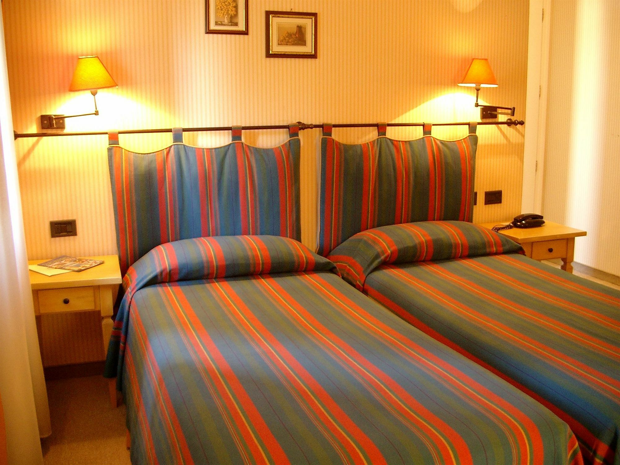 Romantica Wellness & 2*